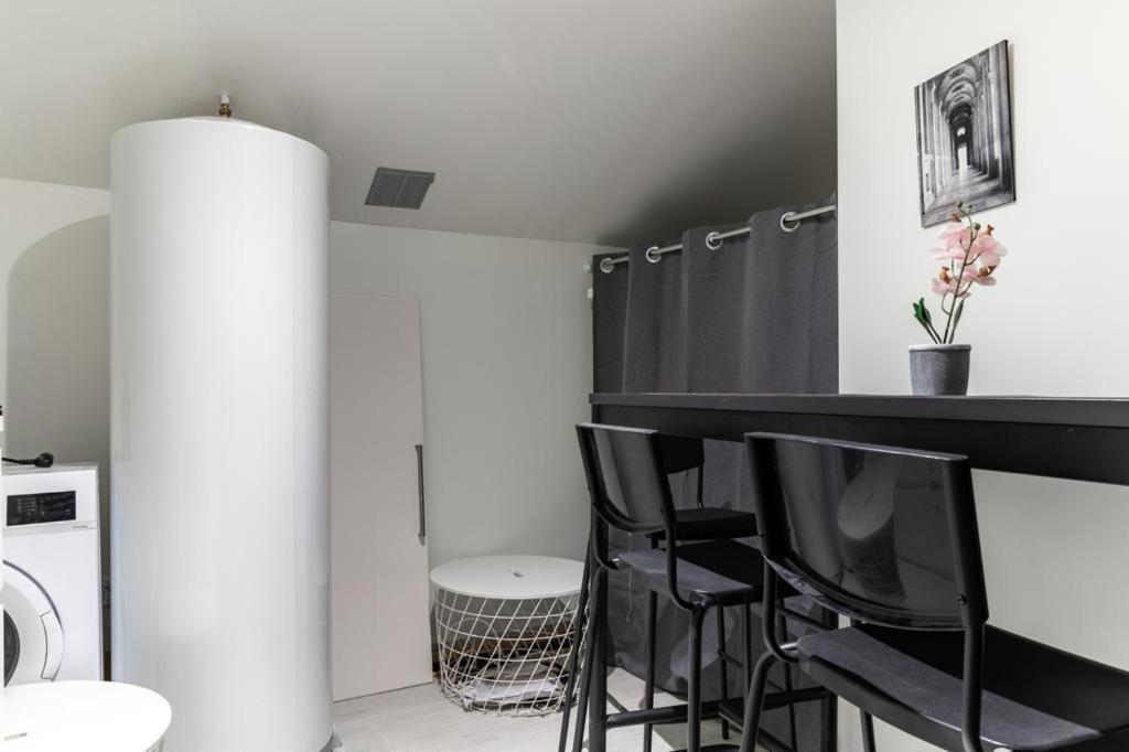Hsh Batignolles Sauffroy Charming Apartment 8P Paris Exterior foto