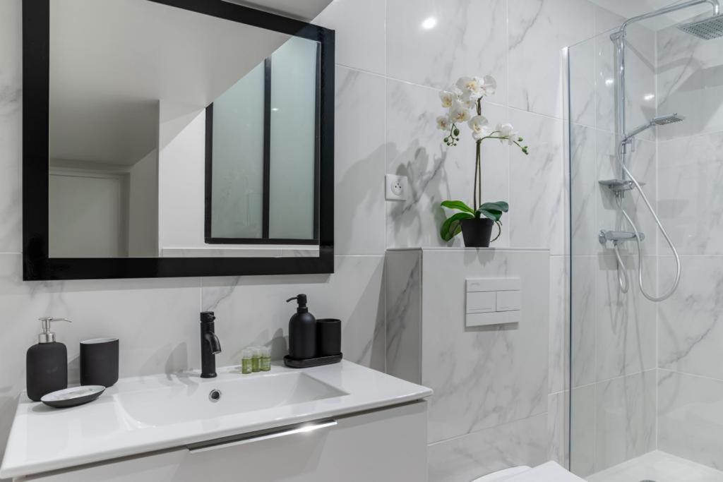 Hsh Batignolles Sauffroy Charming Apartment 8P Paris Exterior foto